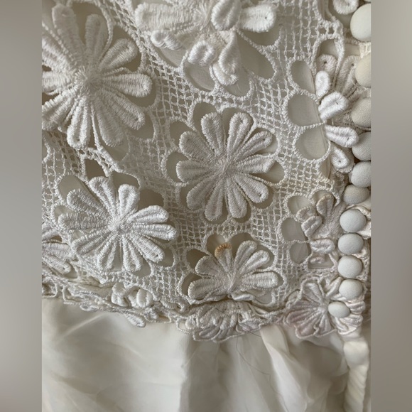 Vintage Wedding Dress- 1960s Alfred Angelo designed by Edythe Vincent 27”W 36”H - Picture 10 of 12